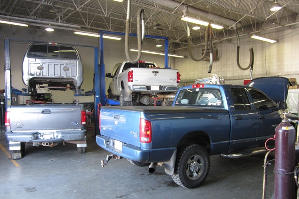 Diesel Tech Truck Repair Edmonton AB Duramax Dodge Cummins Powerstroke repair