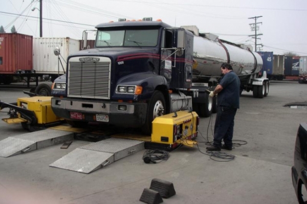Brampton Ontario Truck Mobile wheel alignment Brampton Ontario Truck Mobile wheel alignment