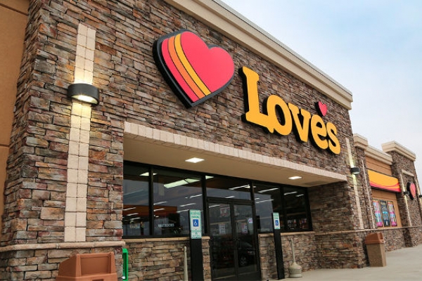 Love's Travel Stop in Hinton, Oklahoma